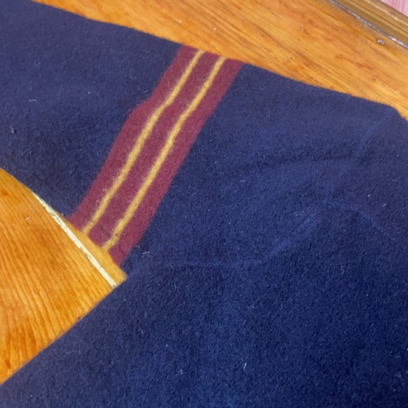 Vintage American Eagle Lambswool Sweater L - Picture 3 of 4